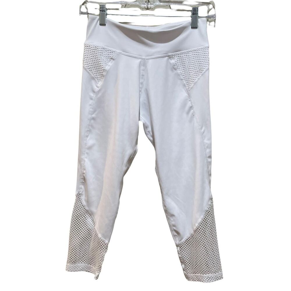 ChiChi active mesh demi Capri leggings white size Medium
